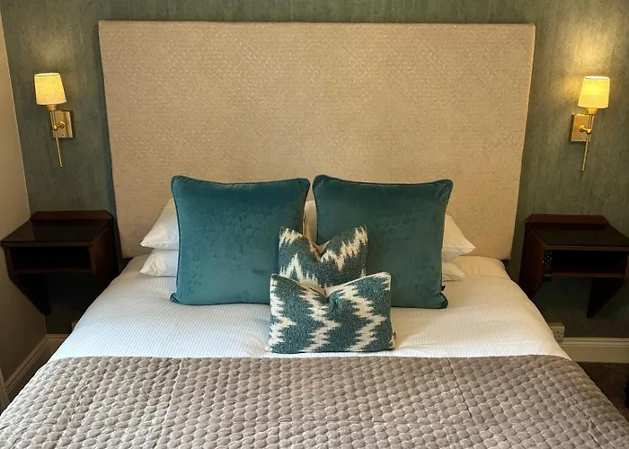 奇拉伦屋酒店 4*